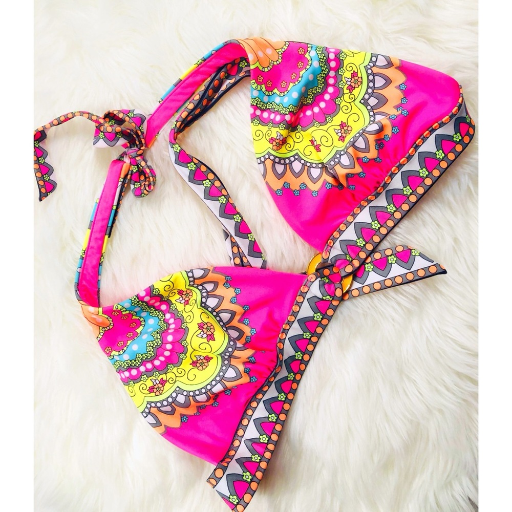 Victoria’s Secret Bold Print Bikini Top✨LARGE